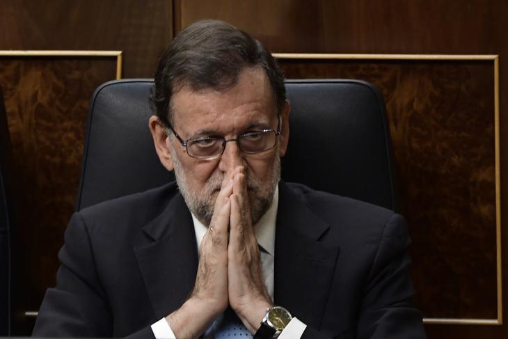 Marian Rajoy pensando en el Congreso