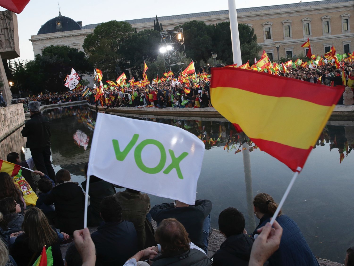 El programa de VOX para el 26M se centra en combatir la migración y la integración europea