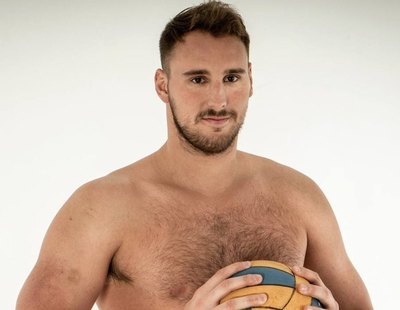 Víctor Gutiérrez, jugador de waterpolo, denuncia los comentarios homófobos de un rival