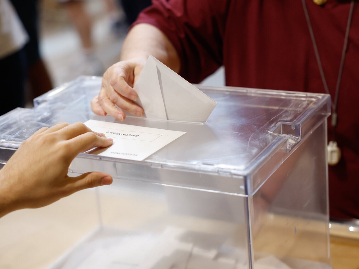 ¿A qué hora se sabe quién ha ganado las elecciones generales?