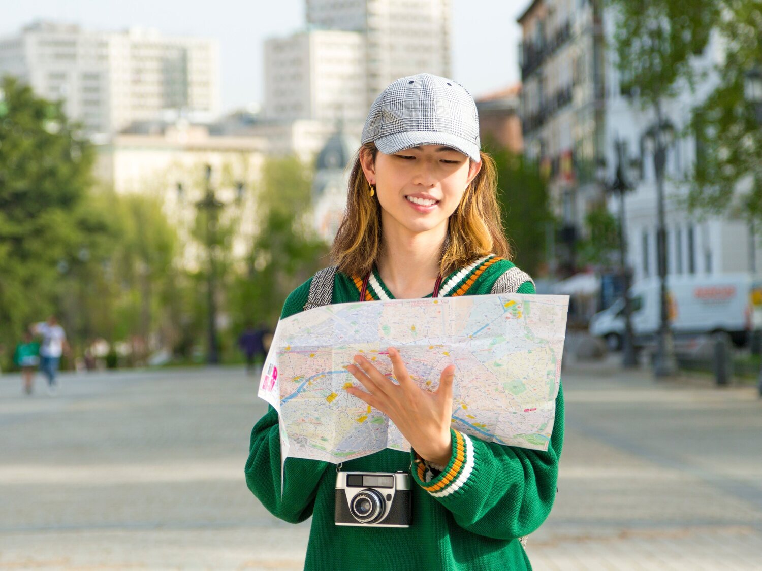 Los turistas asiáticos gastan unos 3.000 euros en España, más del doble de la media