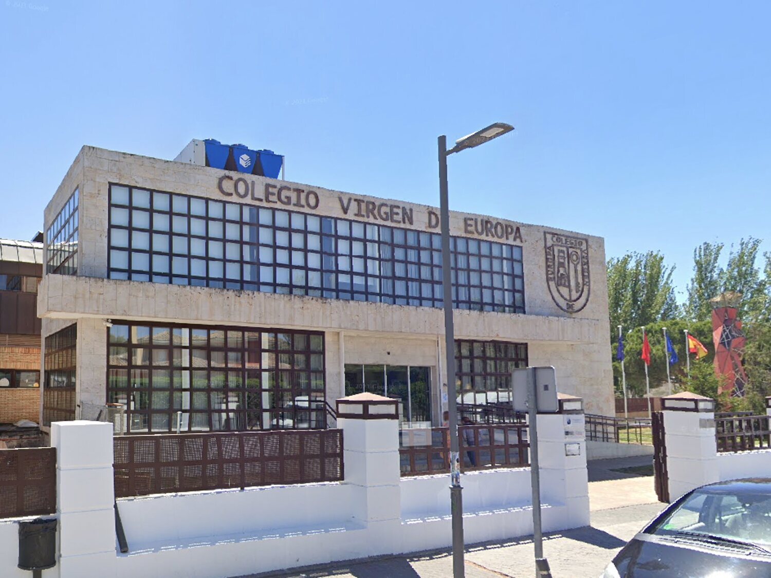 El propietario de un colegio de Boadilla grabó a sus alumnas desnudas durante 17 años: encuentran más víctimas