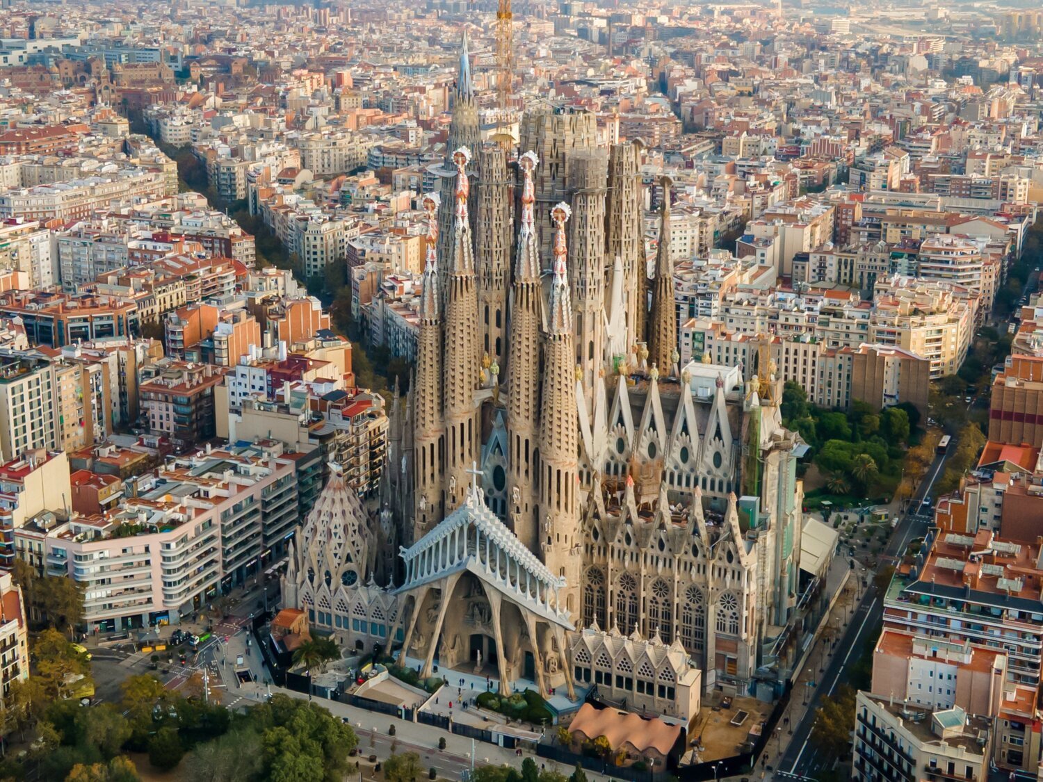 La Sagrada Familia mantiene su intención de expropiar viviendas para culminar la obra de Gaudí