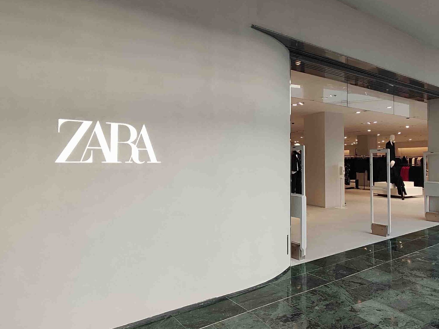 La equivalencia de los perfumes de lujo con las colonias de Zara