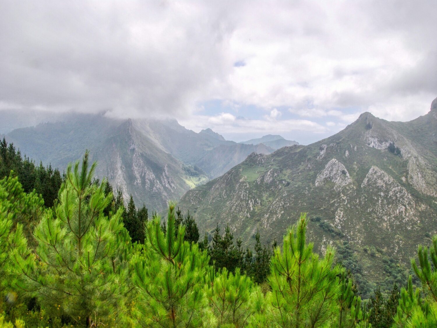 10 destinos de montaña para escapar del calor este verano