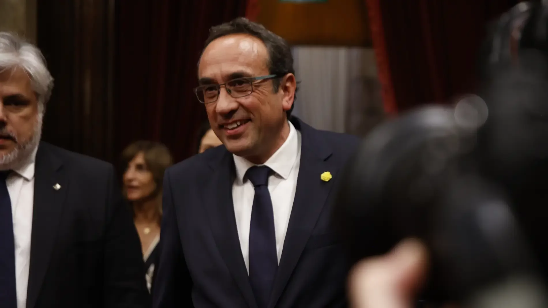 El presidente del Parlament, Josep Rull, suspenderá el pleno de investidura de Illa si se detiene a Puigdemont. Junts ha anunciado que abandonará ...