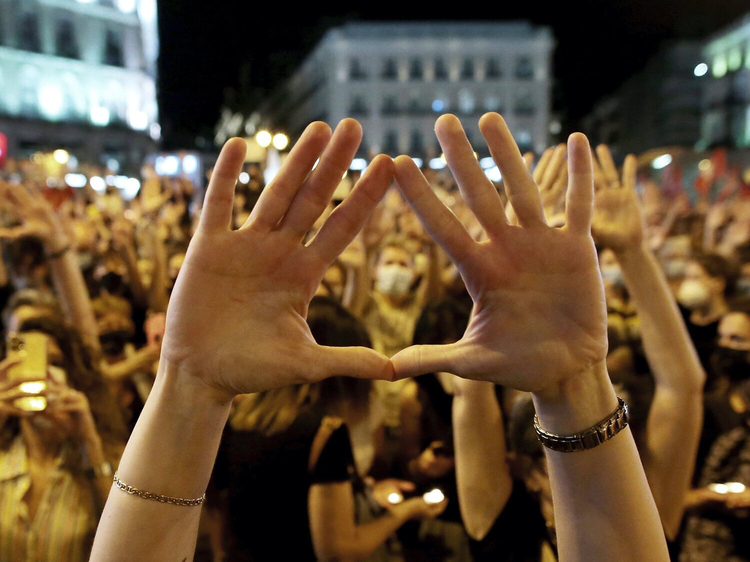 Detenido un guardia civil por tocar los glúteos a una mujer durante la Feria de Málaga