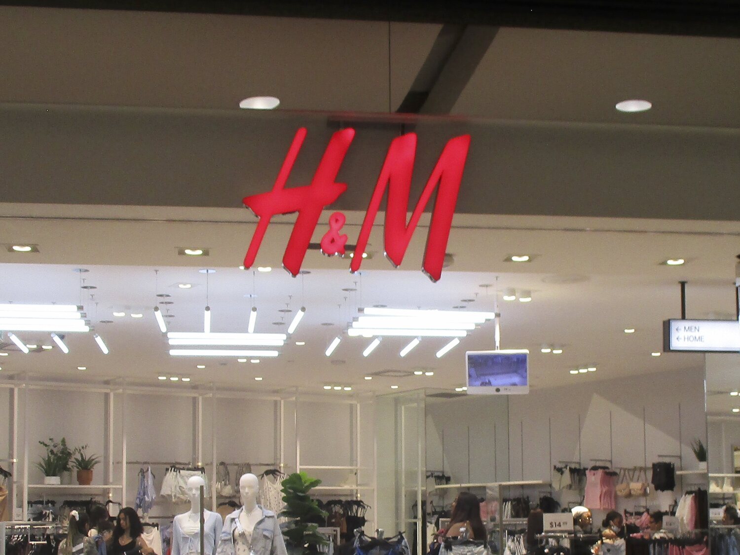 Adiós a H&M en España: todas las tiendas que cierra en septiembre