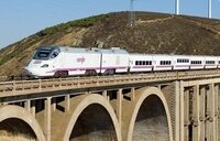 Un tren con casi 300 pasajeros descarrila en Málaga por la DANA