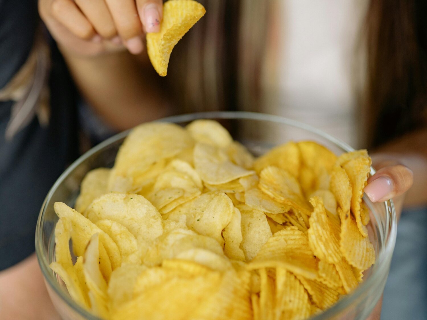 Alerta alimentaria: retiran estas patatas fritas del supermercado con trazas de plástico