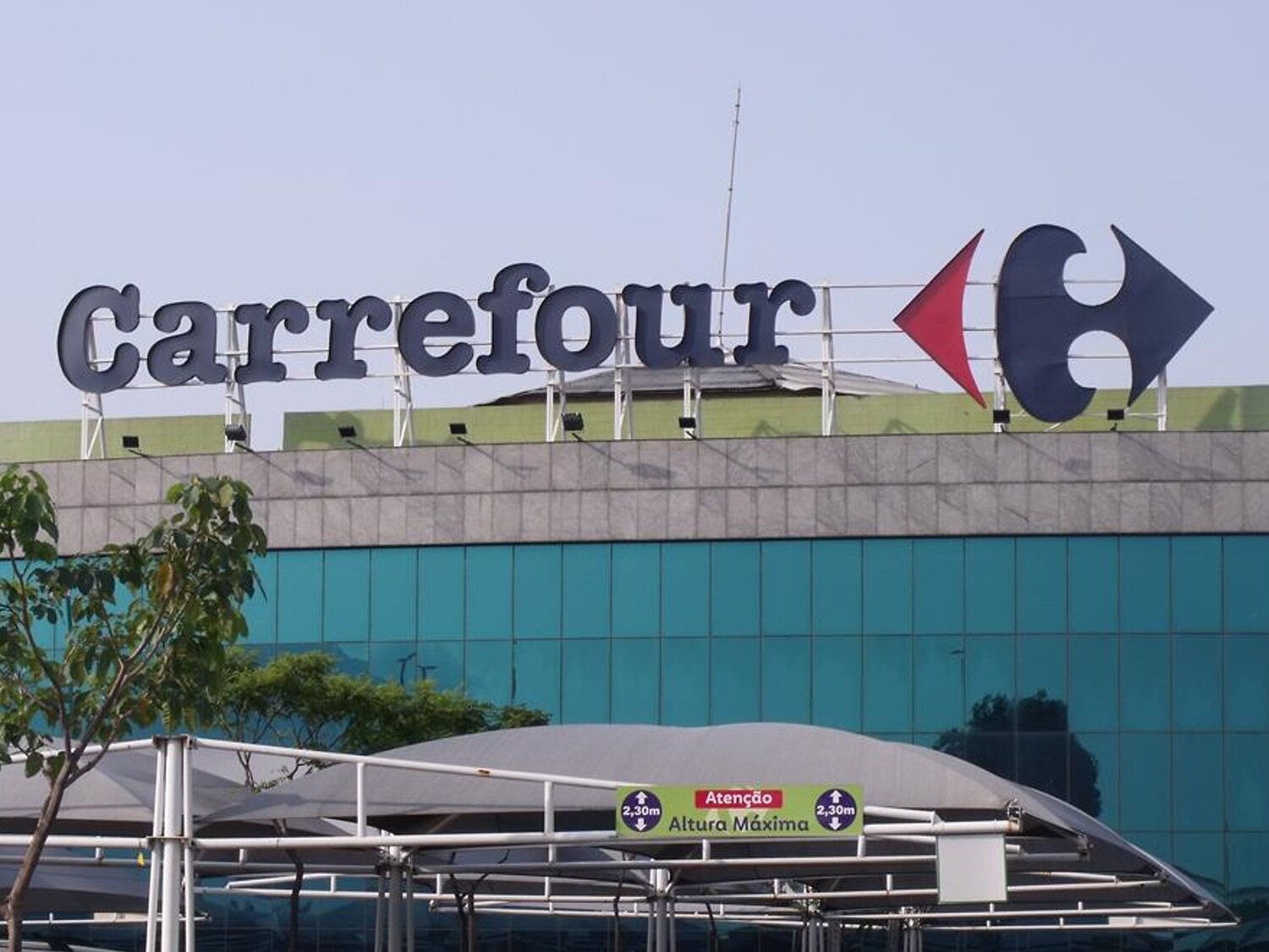 Adiós Carrefour: el cambio de modelo de sus hipermercados para competir con Amazon