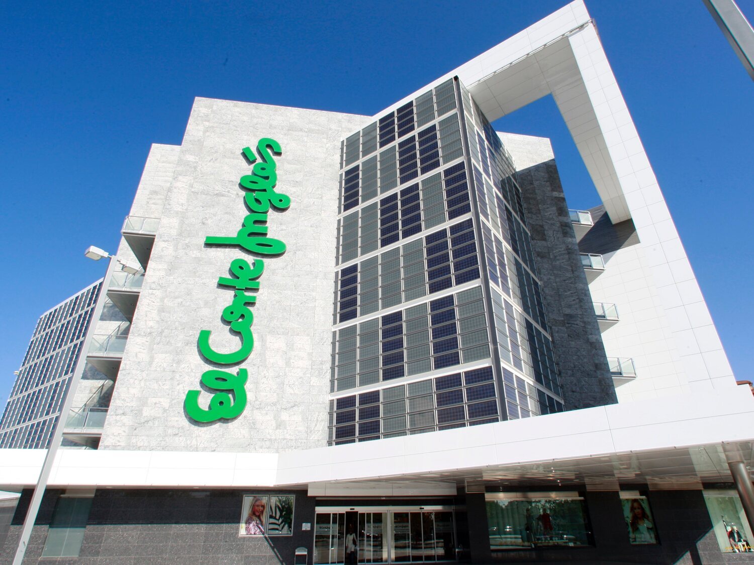 Adiós El Corte Inglés: cierra este histórico centro en plena capital en enero de 2025