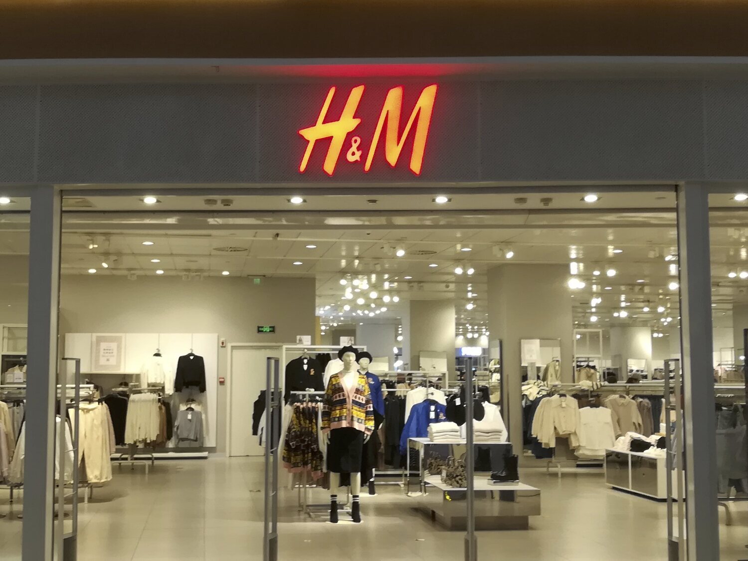 Adiós H&M: cierra esta histórica tienda en España en pleno ERE con 400 despidos