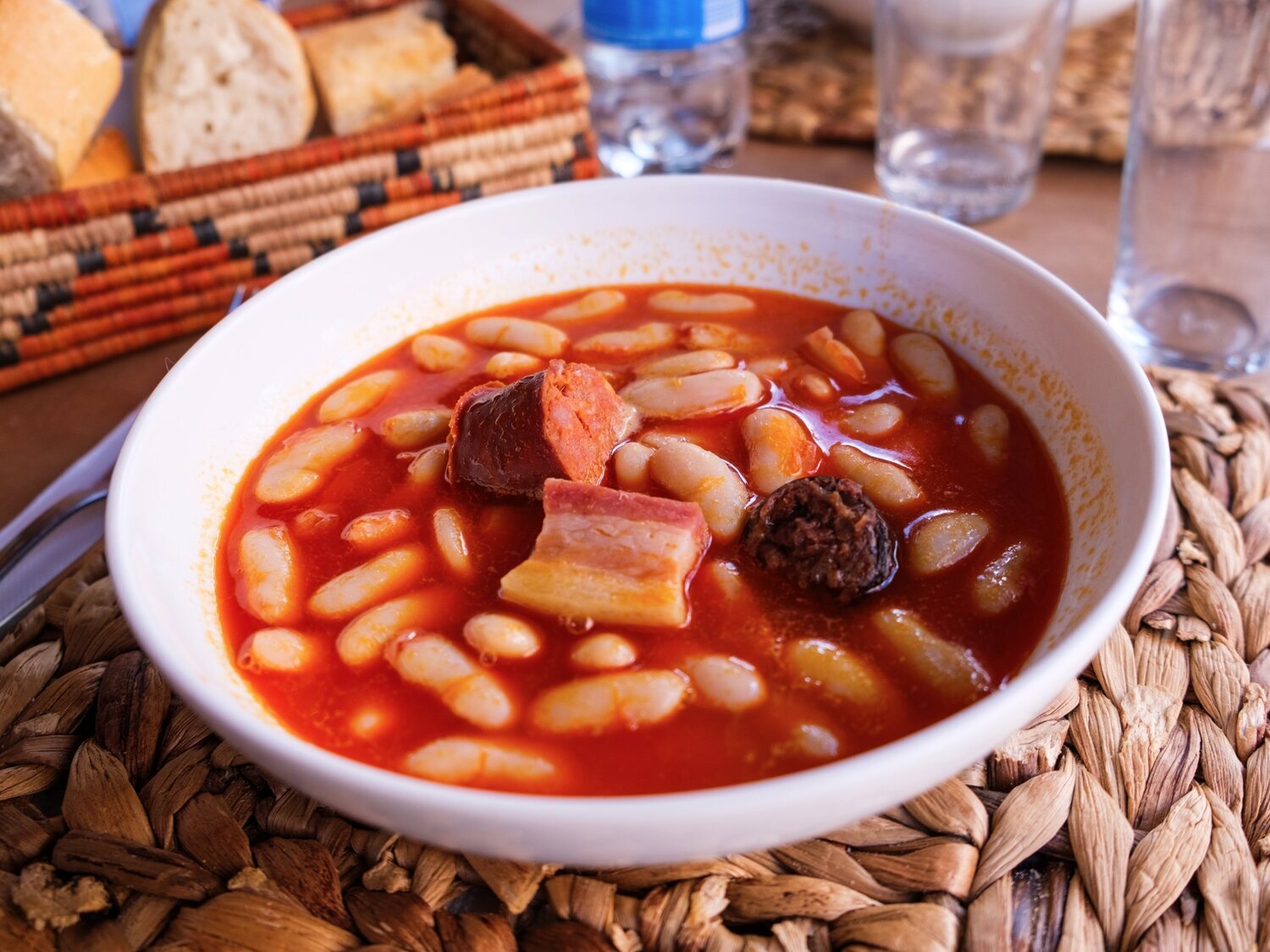 Esta es la mejor fabada en lata del supermercado, según la OCU