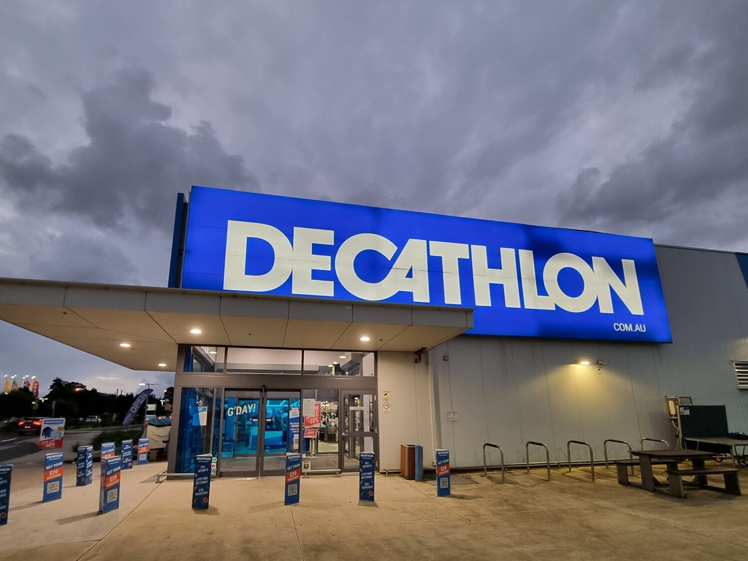 Adiós Decathlon: cierra este negocio y desaparece por completo de España en 2025