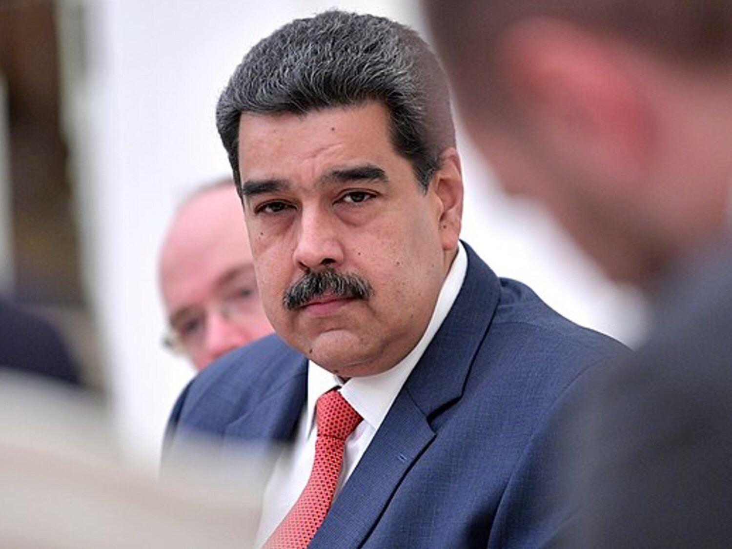 Maduro menciona la "toma de armas" en Venezuela tras su victoria en las elecciones