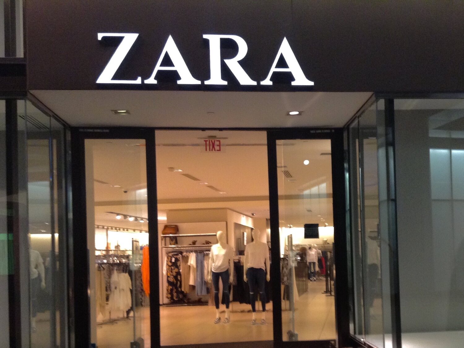 Adiós Zara: cierra esta histórica tienda de Madrid en enero de 2025