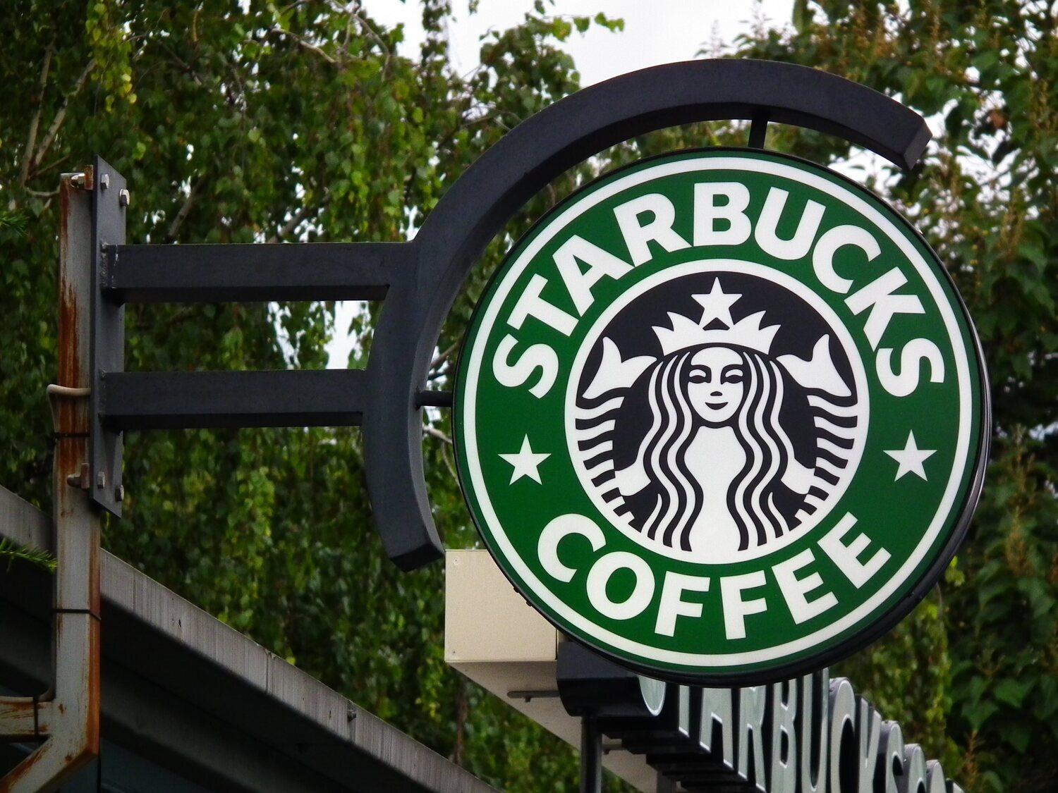 Adiós Starbucks: así cambiará el modelo de sus cafeterías en septiembre