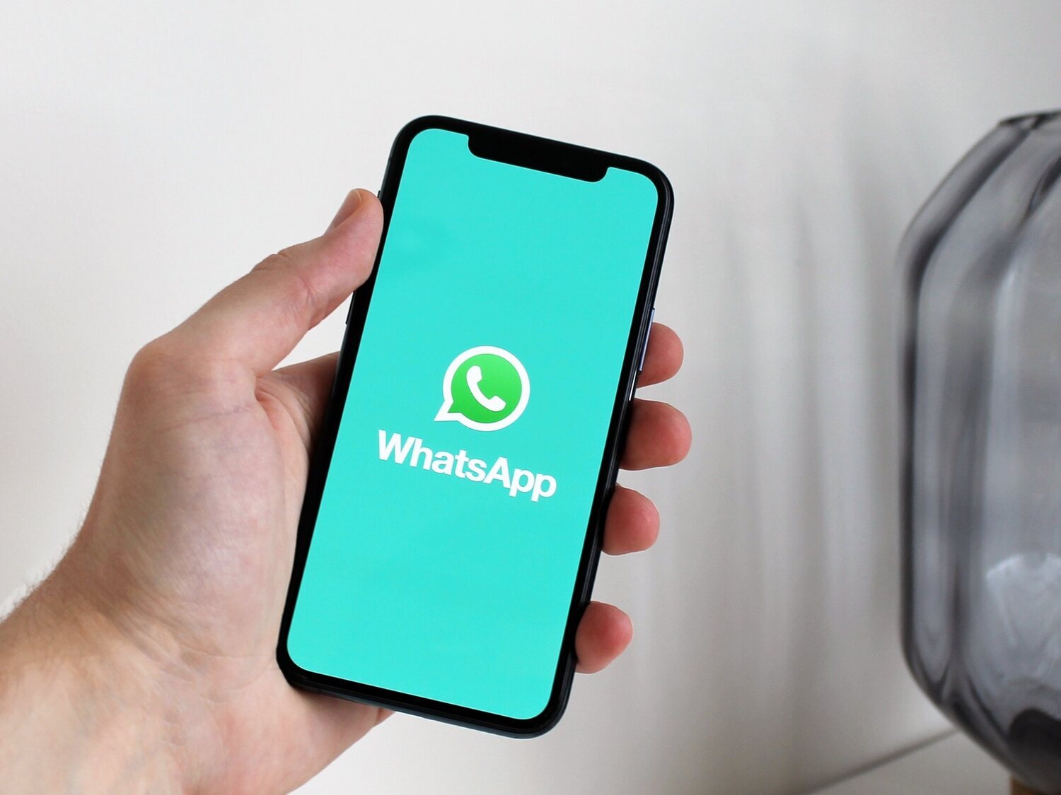 WhatsApp sufre una caída masiva y deja a miles de usuarios sin servicio