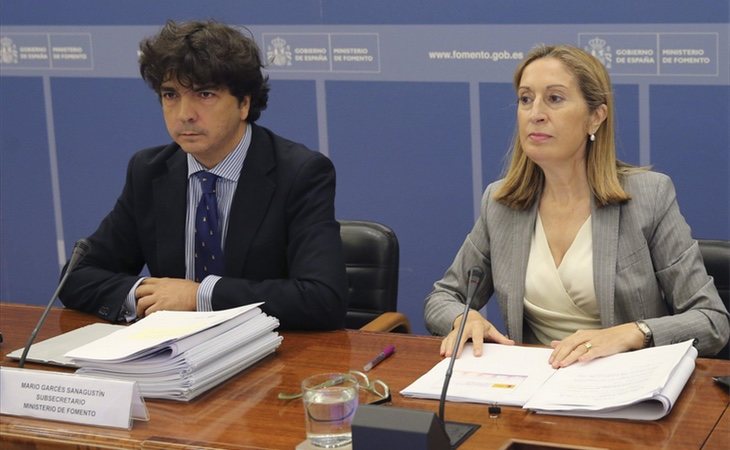 Mario Garcés (dcha) ha planteado la posibilidad de forzar el cierre de Forocoches