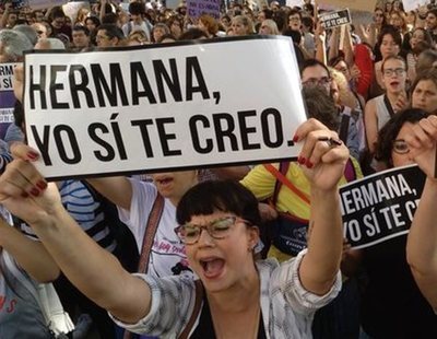 Ley Mordaza: Multadas con 700 euros por manifestarse contra la sentencia de 'La Manada'