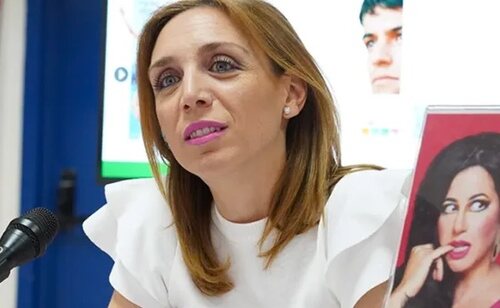 La alcaldesa de Alcorcón, Candelaria Testa, presenta el Orgullo LGTBI de la localidad