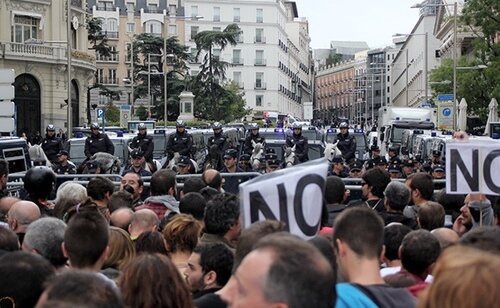 La norma se aprobó en el marco de manifestaciones como Rodea el Congreso y tipificaba estos actos como delito