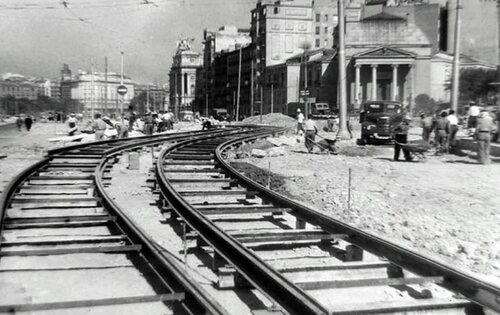 Vías en la glorieta de Carlos V, en el entorno de Atocha..