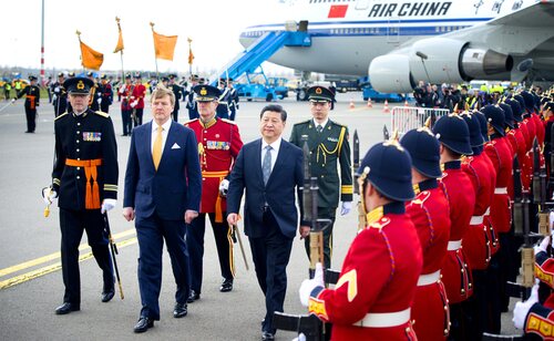 Xi Jinping y su caravana presidencial