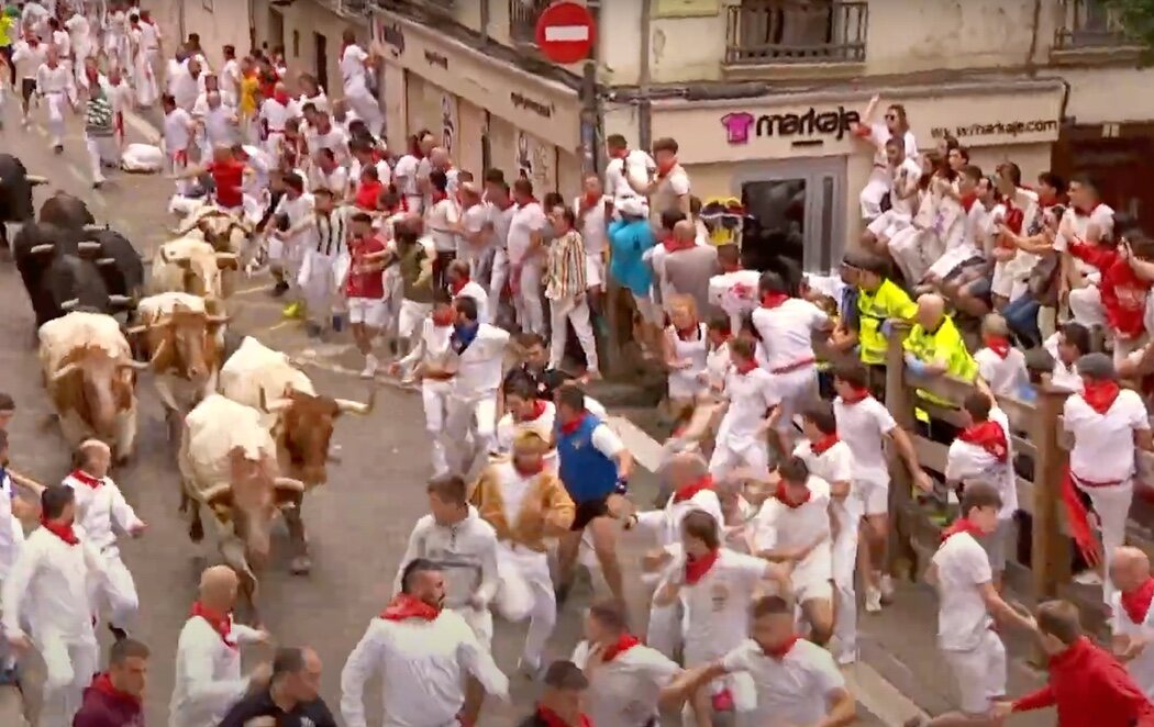 Tercer encierro de Sanfermines: tranquilo con los toros de Victoriano del Río